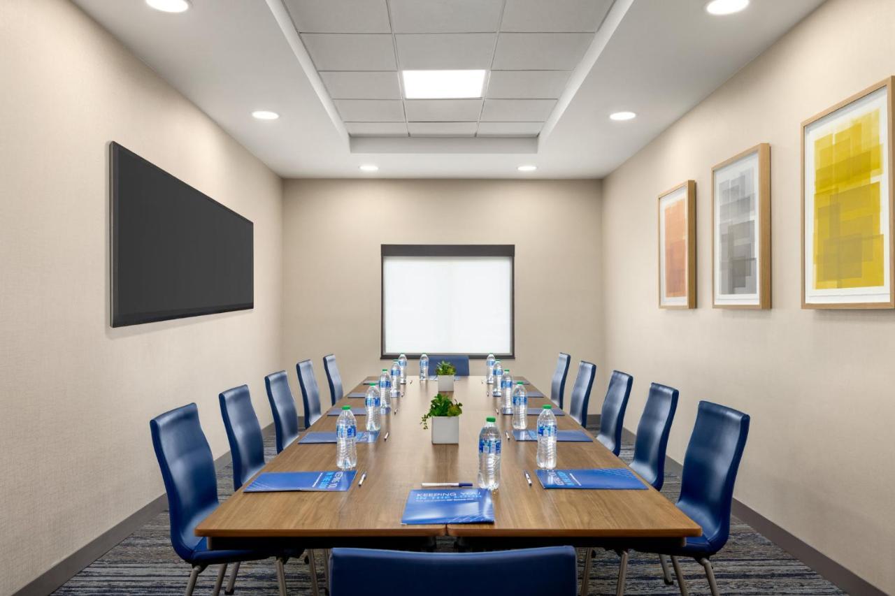Holiday Inn Express Hotel & Suites Fort Pierce West By Ihg Exterior foto