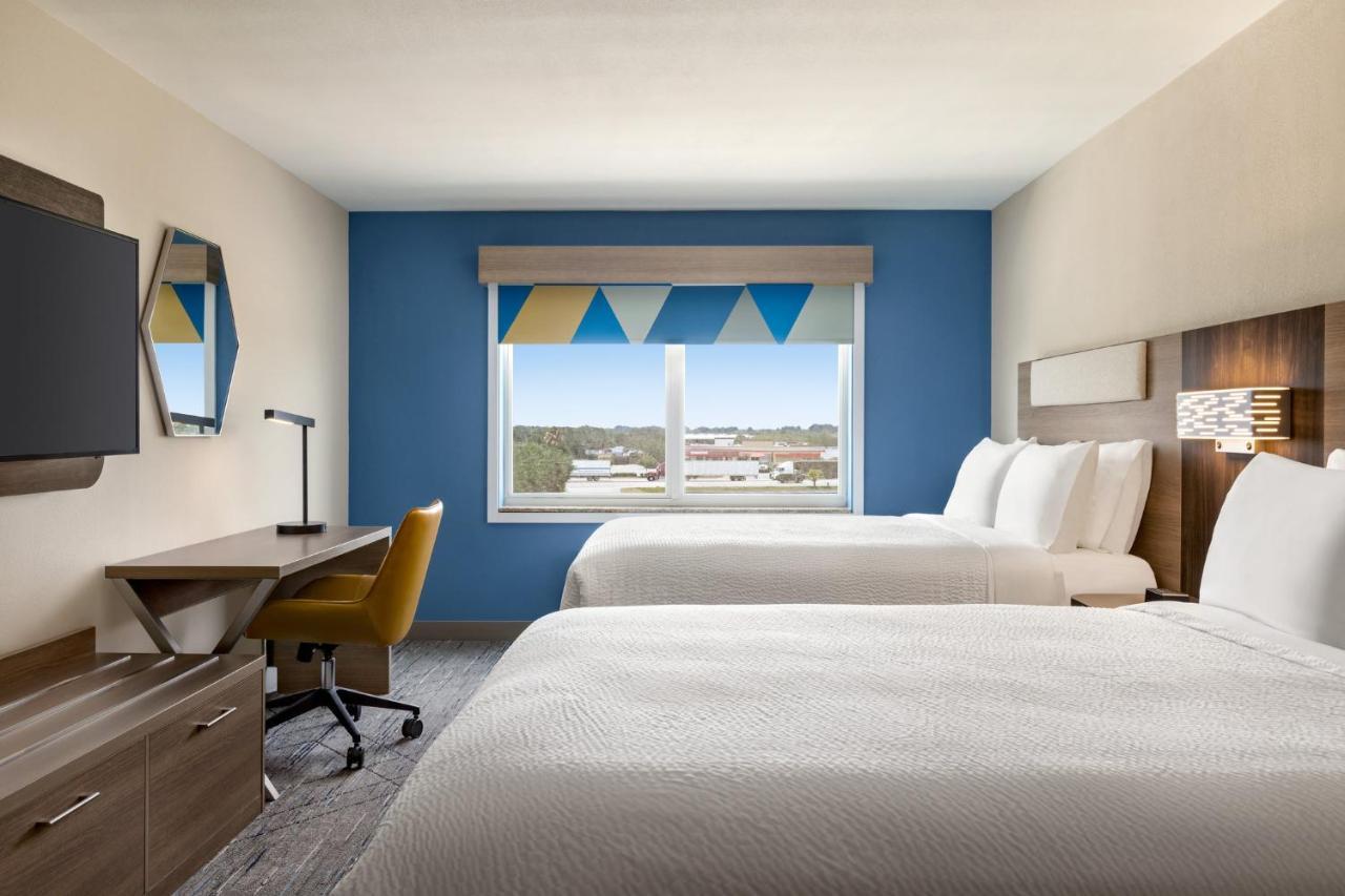 Holiday Inn Express Hotel & Suites Fort Pierce West By Ihg Exterior foto