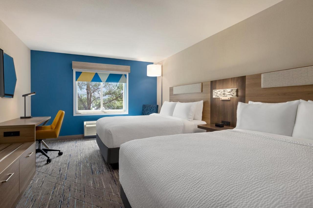 Holiday Inn Express Hotel & Suites Fort Pierce West By Ihg Exterior foto